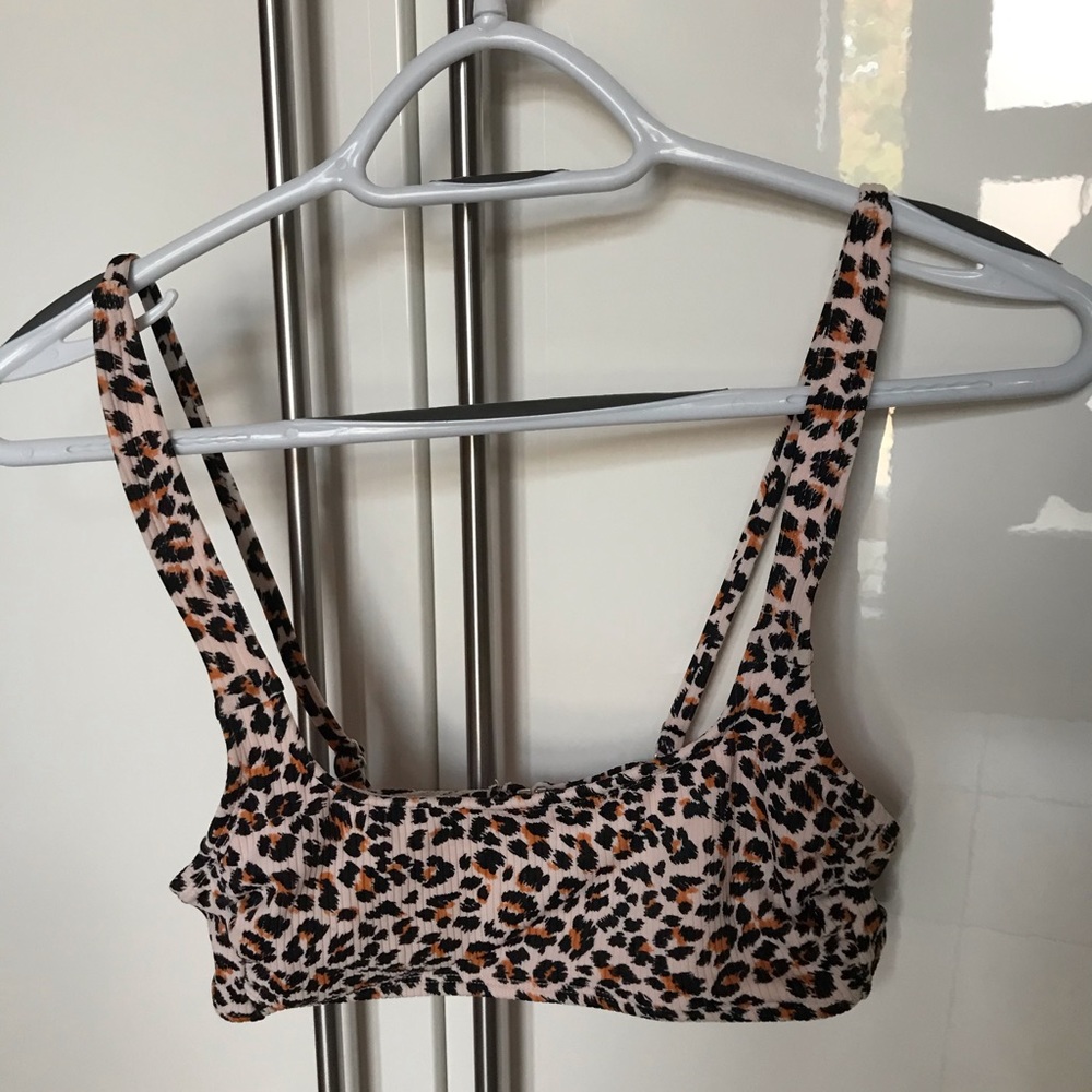 Cheetah print bathing suit top (worn once)